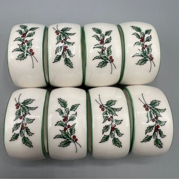 Set Of 8 Nikko ChristmasTime Napkin Rings With Holly Berry Design - Picture 1 of 6